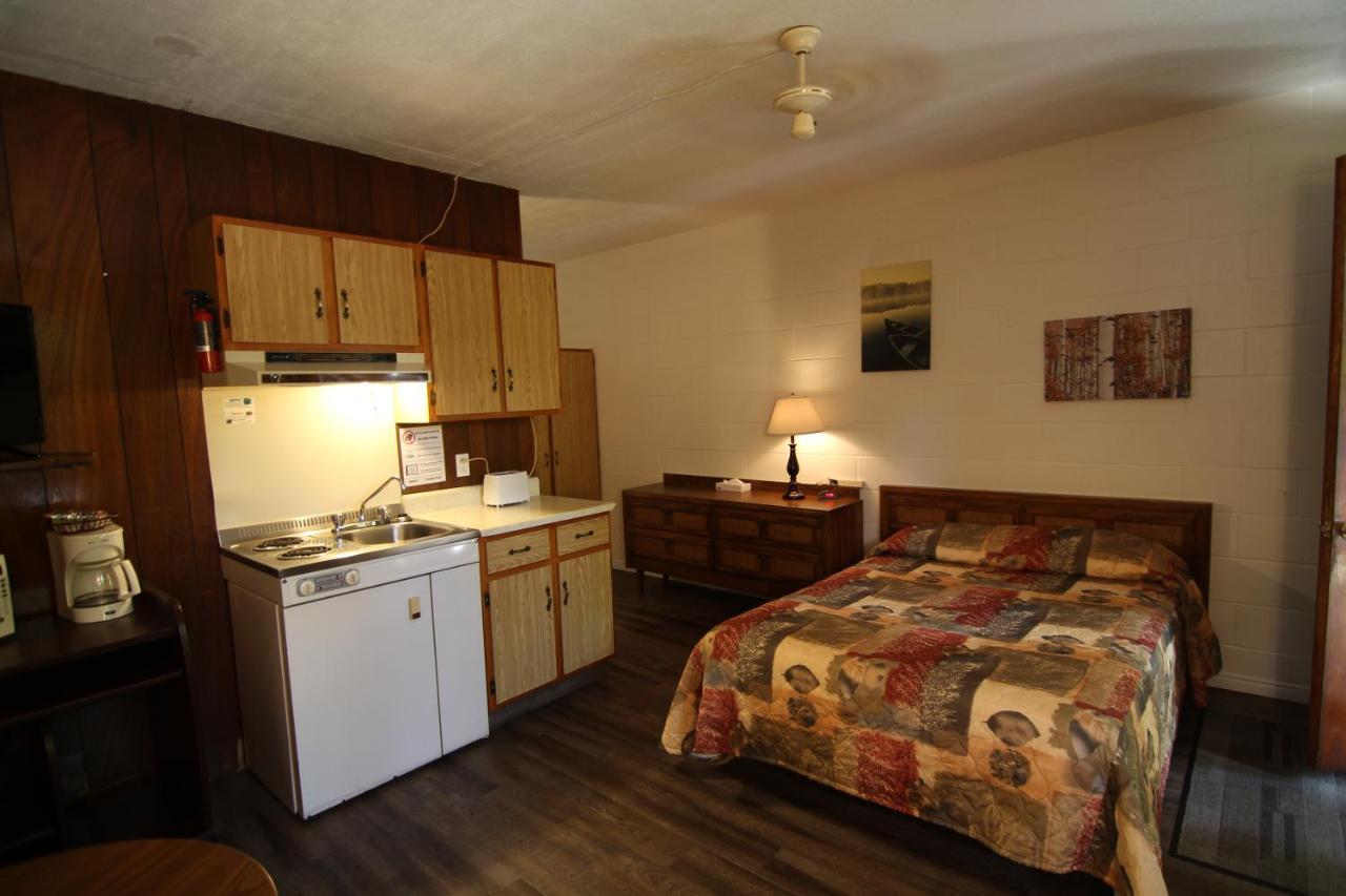 Motel Lennoxville Шербрук Экстерьер фото
