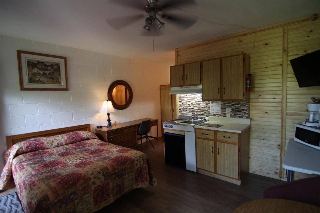 Motel Lennoxville Шербрук Экстерьер фото