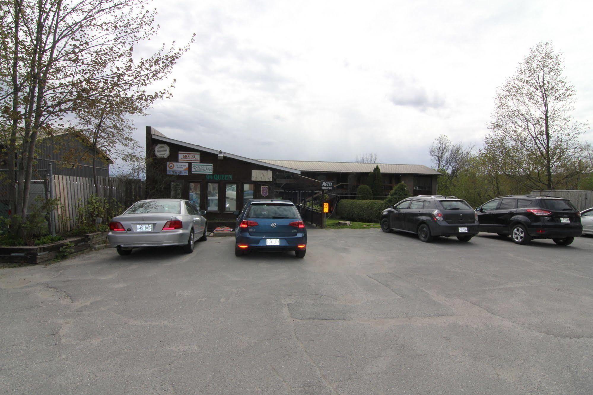 Motel Lennoxville Шербрук Экстерьер фото